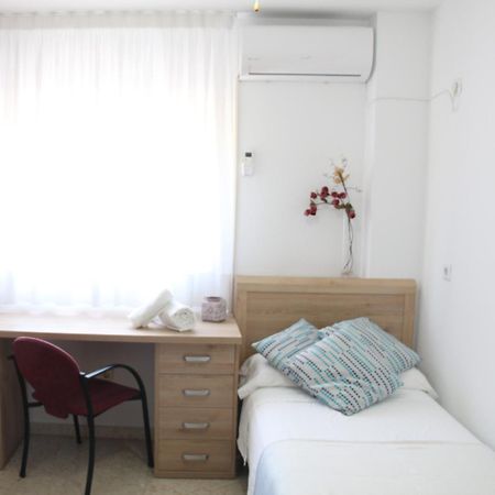 Balcon Del Romeral Apartment Malaga Bagian luar foto
